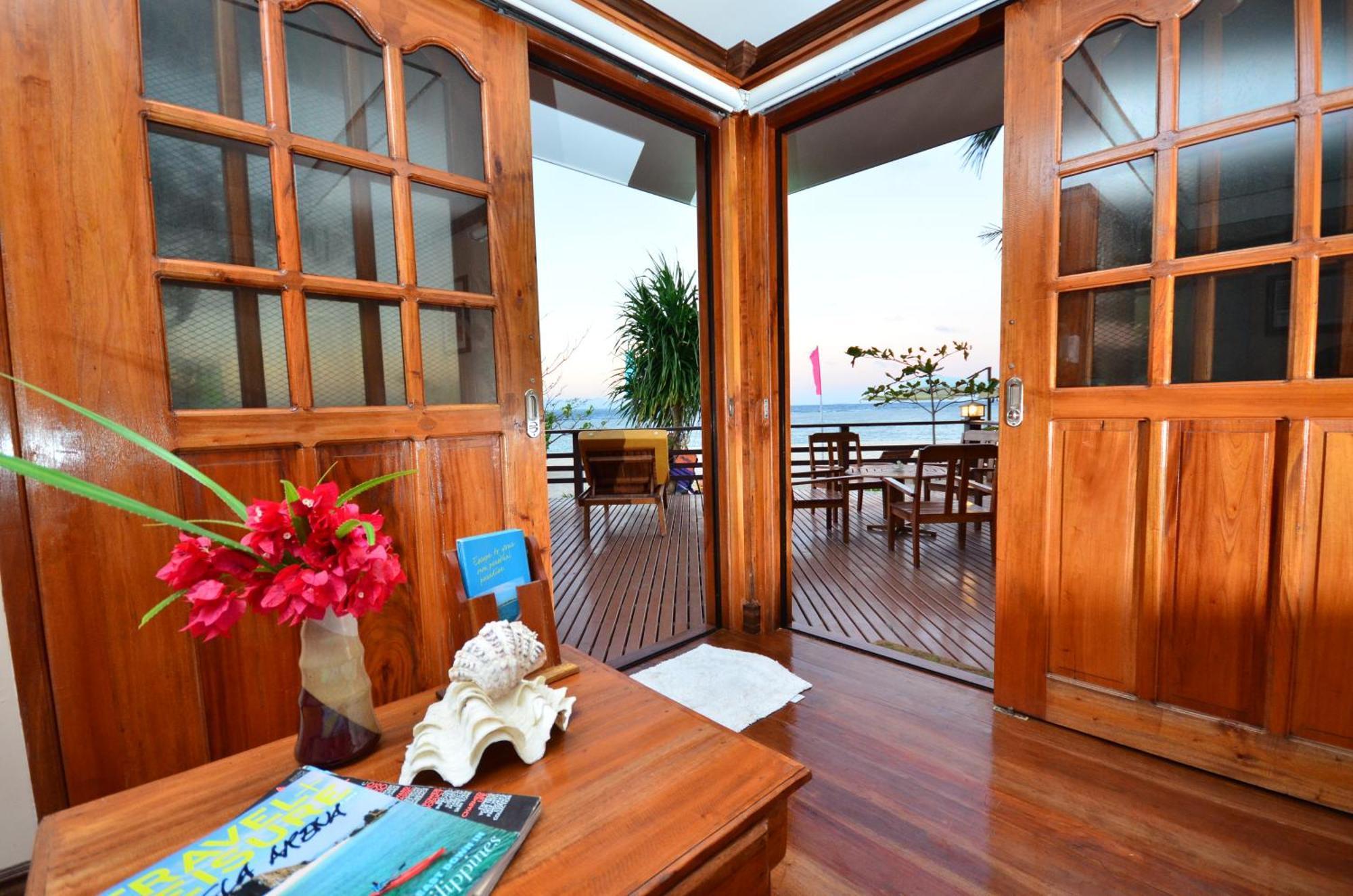 Arena Island Resort Room photo